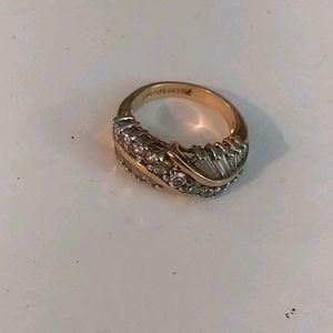 Vintage gold wedding ring